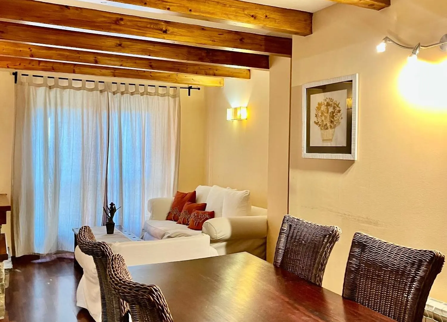 Apartamento Luxury House Valencia D'Aneu