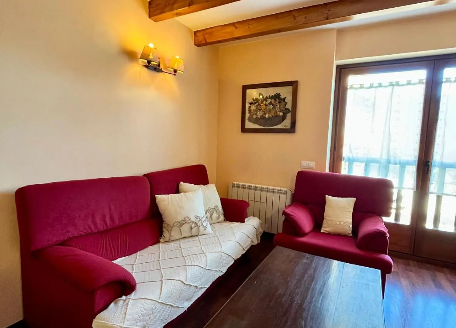 Apartamento Luxury House Valencia D'Aneu 0*,