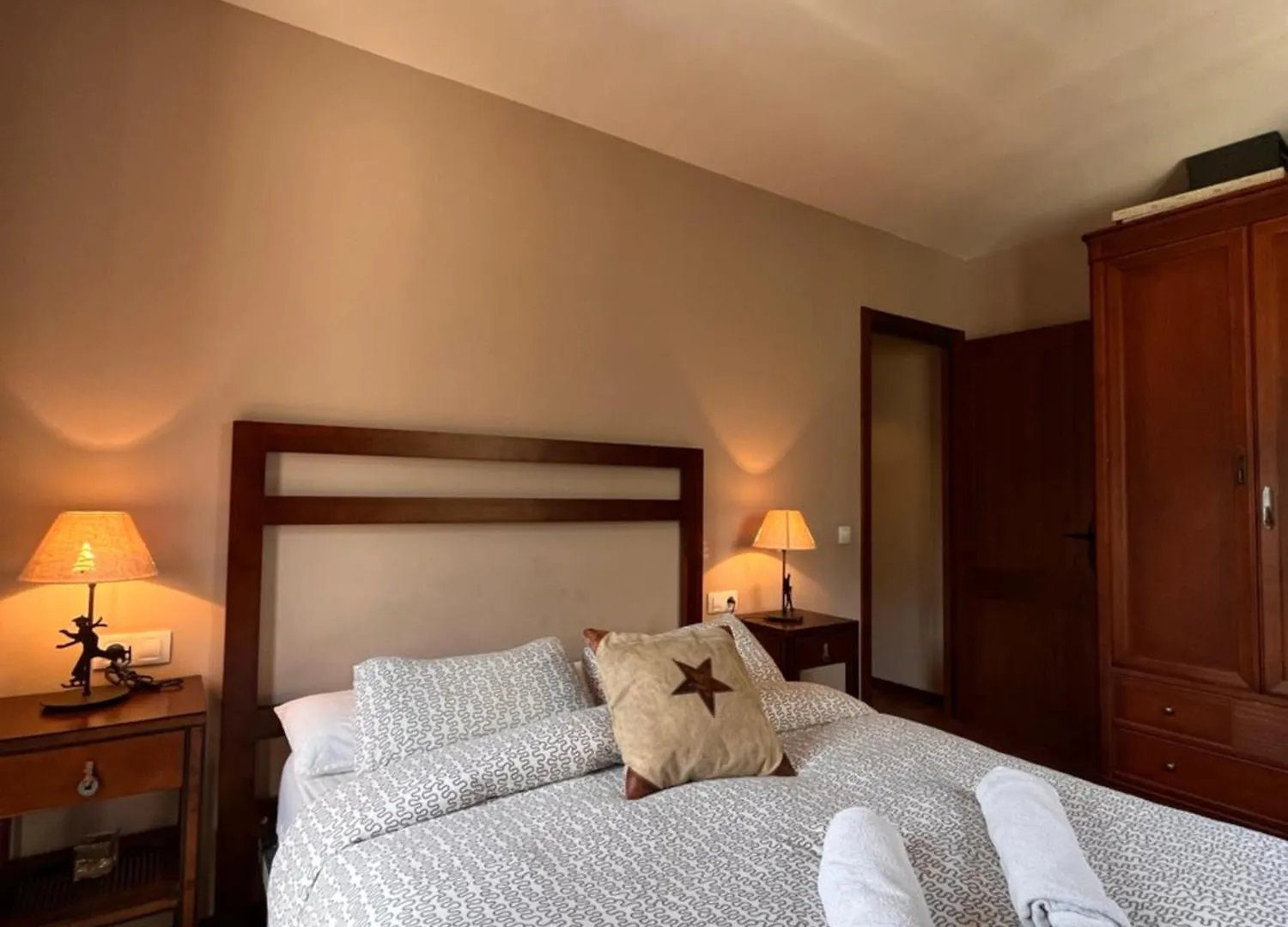 Luxury House Valencia D'Aneu Apartment Spain