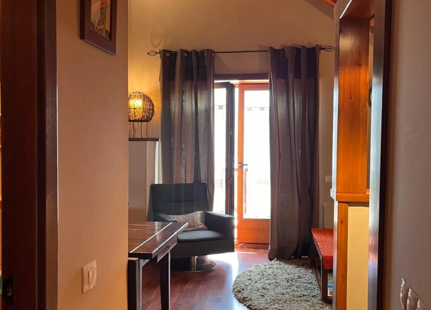 Luxury House Valencia D'Aneu Apartment